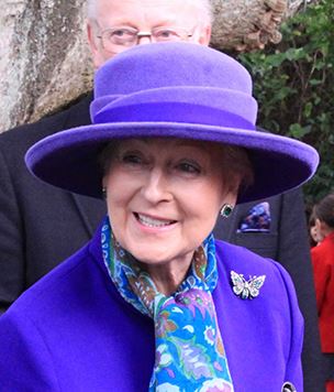 Oct 24, 2013 | Royal Hats