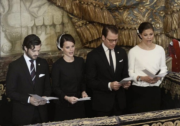 Sofia Hellqvist, September 30, 2014 in Mode Rosa | Royal Hats