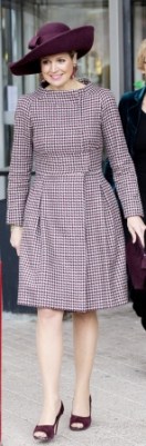 March 19, 2014 in Fabienne Delvigne | Royal Hats