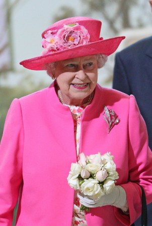 Queen Elizabeth, October 26, 2011 in Rachel Trevor Morgan | Royal Hats