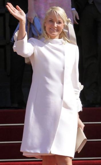Princess Mette-Marit, April 17, 2010 | Royal Hats