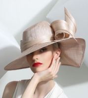 Philip Treacy SS 2015 OC902