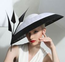 Philip Treacy SS 2015 OC908