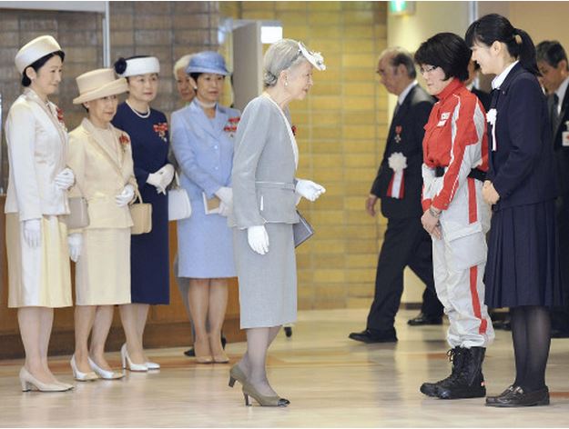 2015-05-13 Red cross