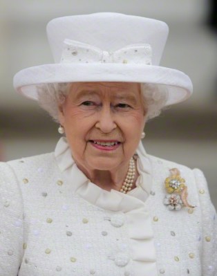 Queen Elizabeth, June 24, 2015 in Angela Kelly | Royal Hats