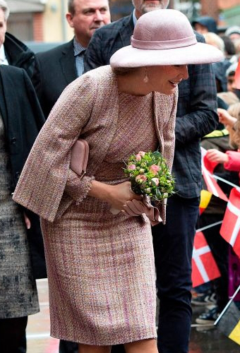 Queen Mathilde, Mar 29, 2017 in Fabienne Delvigne | Royal Hats