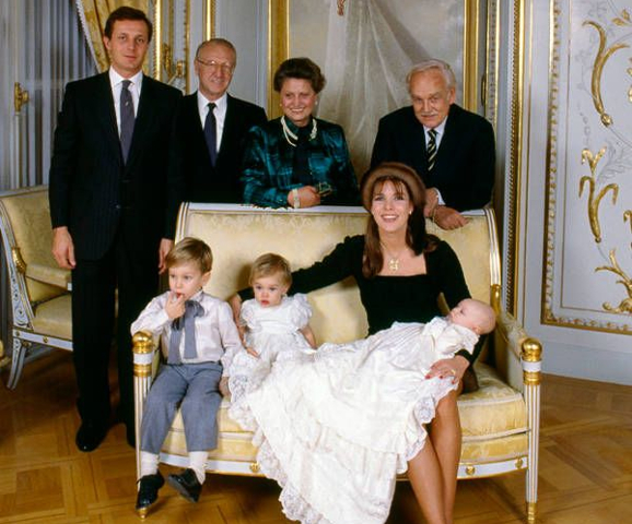 1987-12-19 Pierre Casiraghi christening 3 480