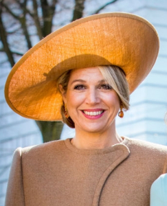 Mar 20, 2018 in Fabienne Delvigne | Royal Hats