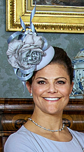 May 17, 2015 in Philip Treacy | Royal Hats