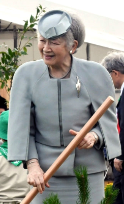 June 10, 2018 | Royal Hats